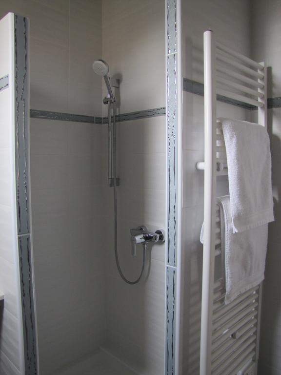 Romans-sur-Isère Chambres D'Hotes Les Muriers מראה חיצוני תמונה
